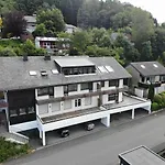 Semesterbostad Suedhang Winterberg